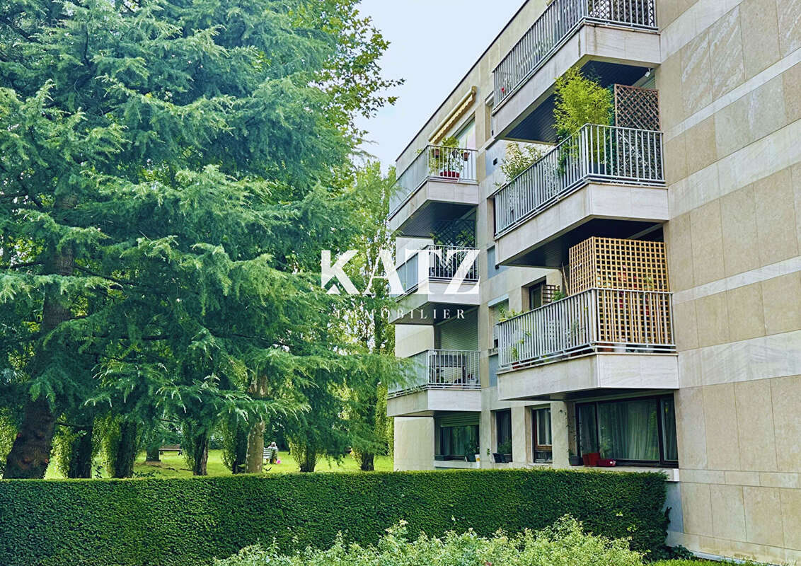 Appartement à GARCHES