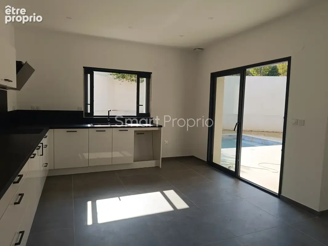 Montelimar 26200 - maison contemporaine de plain-pied - 137 m2 - terrain 730 m2 - 3 chambres - piscine - garag - photo 5