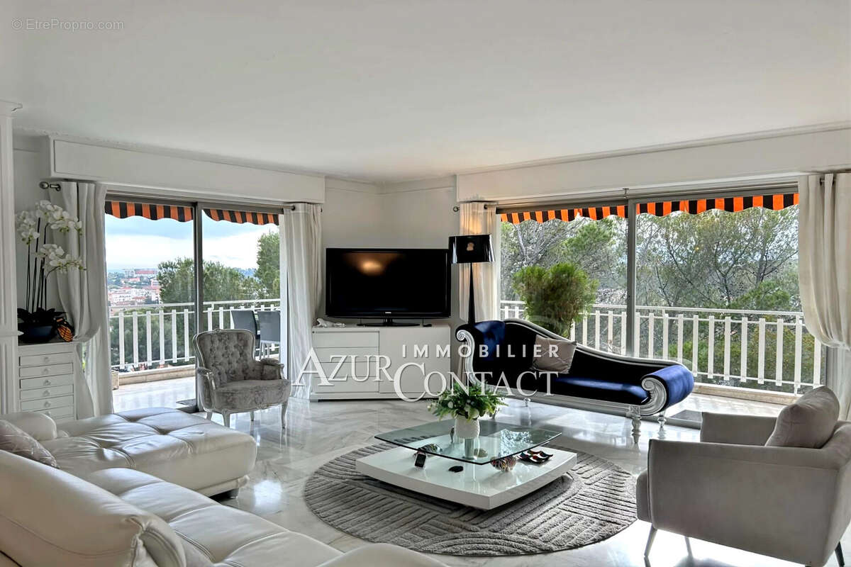 Appartement à LE CANNET