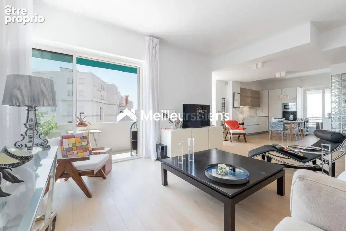 Cannes bas Montfleury : Duplex en penthouse avec grand roof-top et très belle vue mer - photo 5
