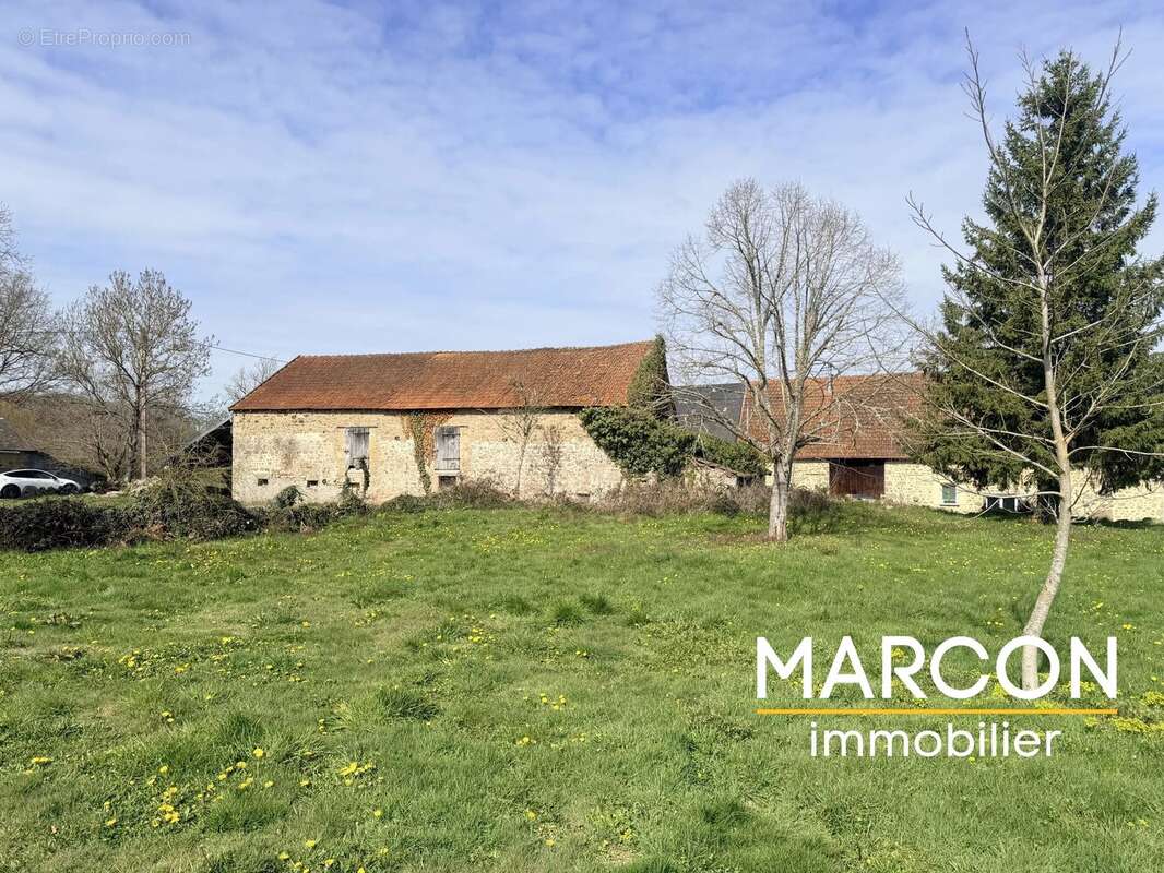 Maison à SAINTE-FEYRE