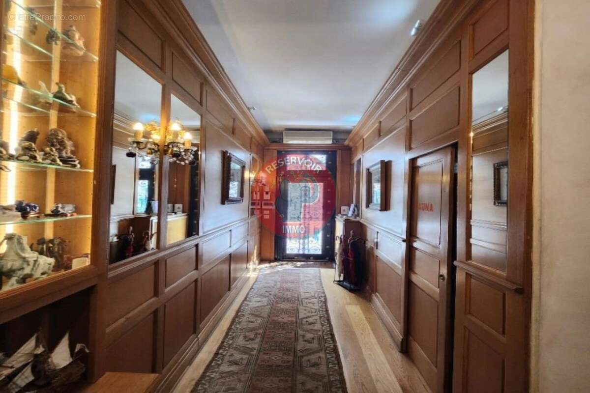 Appartement à ROQUEBRUNE-CAP-MARTIN