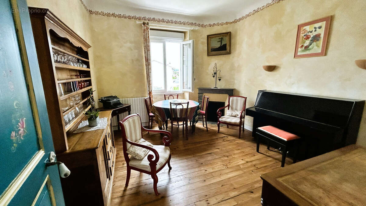 Appartement à URRUGNE
