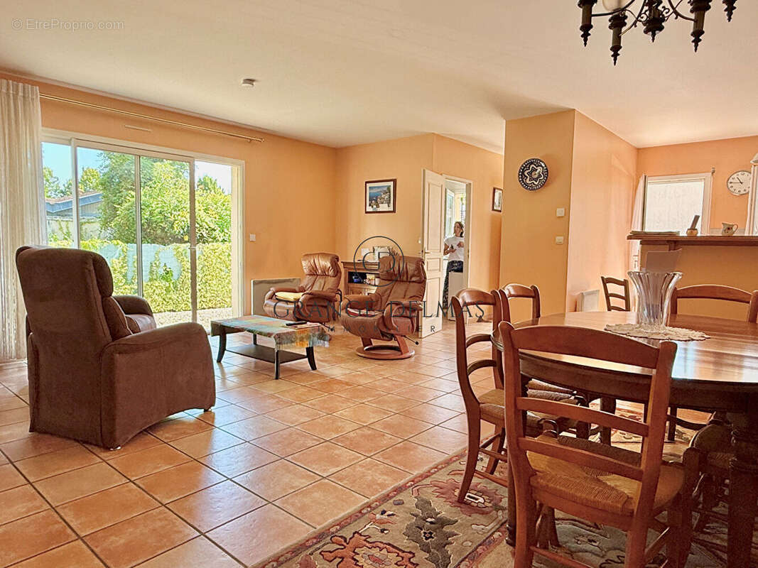 Maison de plain pied avec jardin et stationnements - CAUDÉRAN MONSÉJOUR - photo 4