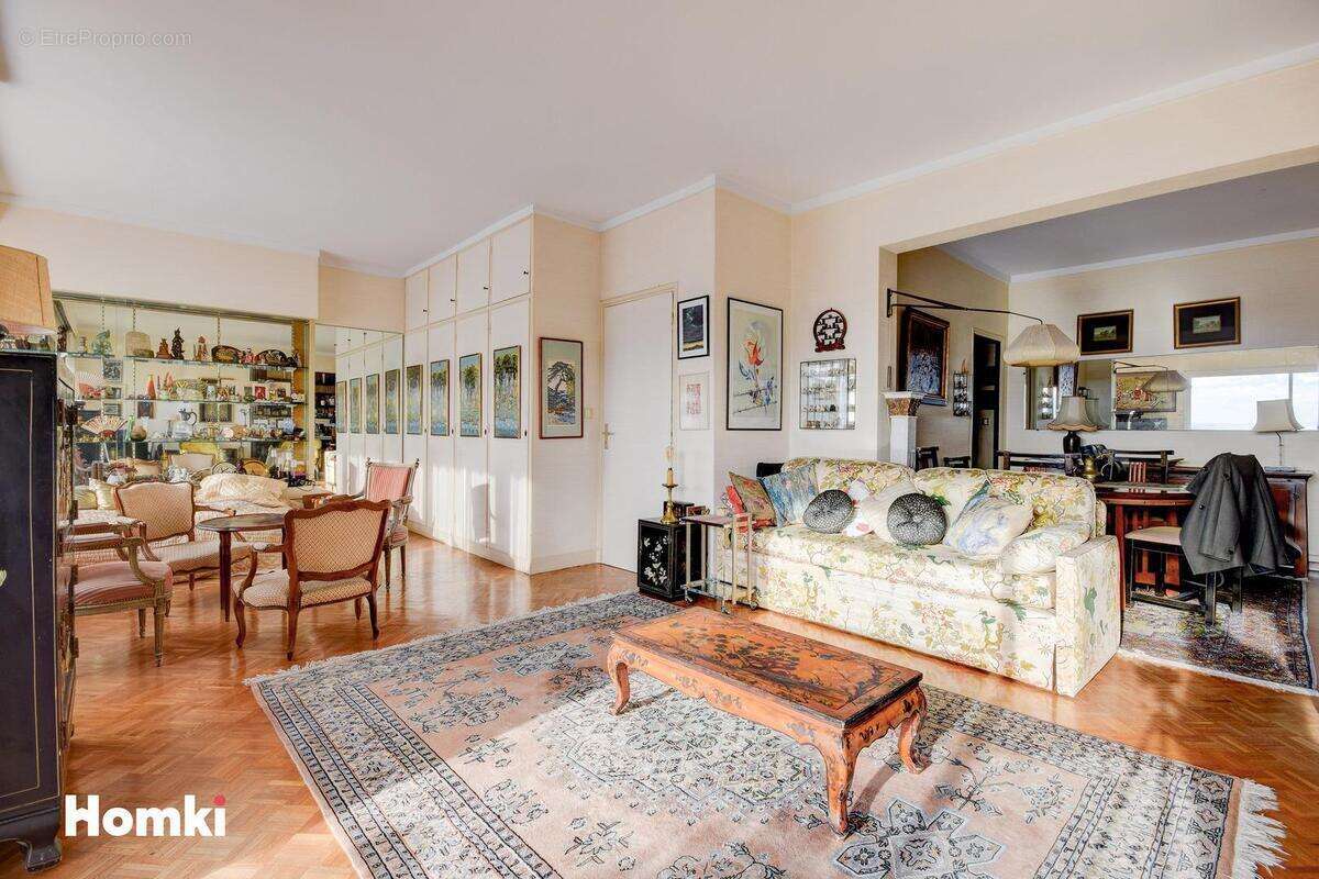 Appartement à MARSEILLE-8E