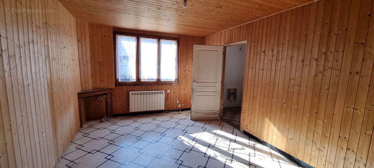 Maison à SAINT-DENIS-LA-CHEVASSE