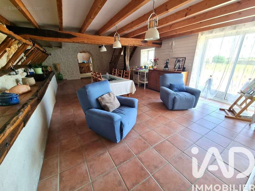 Photo 3 - Maison à THENEZAY