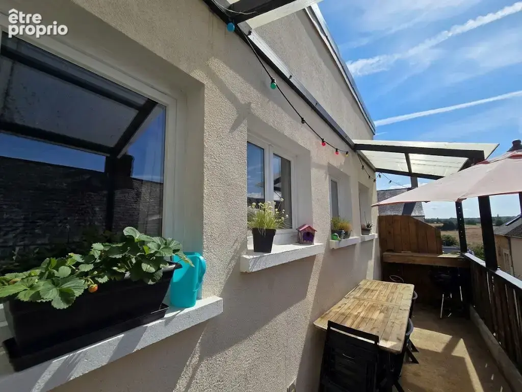 Maison de bourg rénovée avec charme et style industriel à Coulans-sur-Gée - photo 9