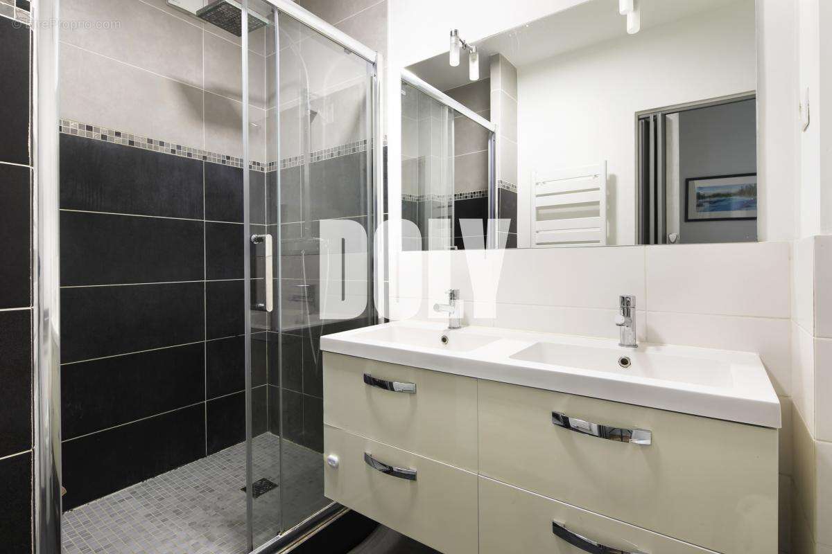 Appartement à CLICHY