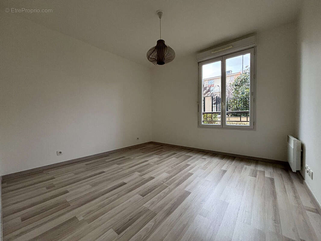 Appartement à CORBEIL-ESSONNES
