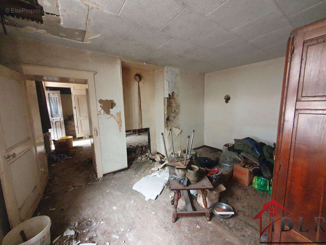 Maison à ROCHES-SUR-MARNE