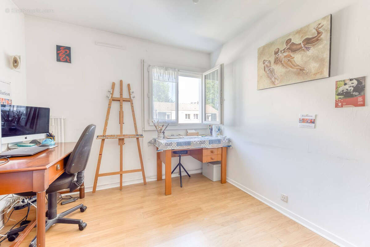 Appartement à EMERAINVILLE
