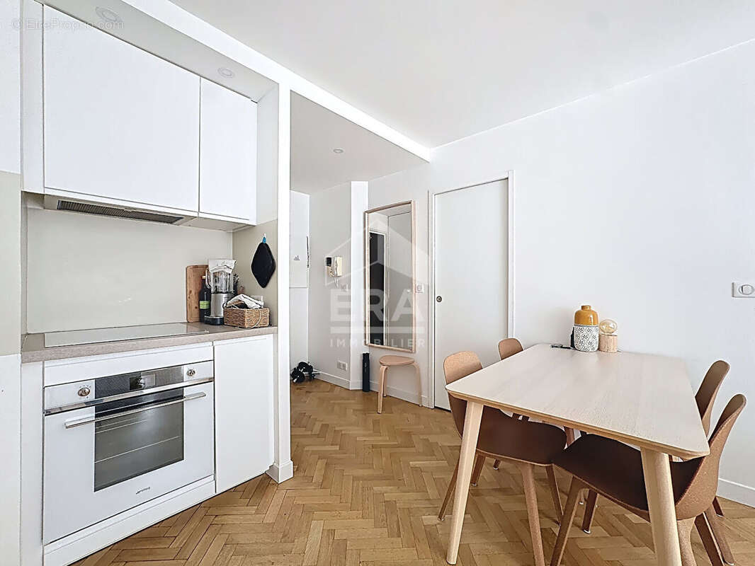 Appartement à PARIS-12E