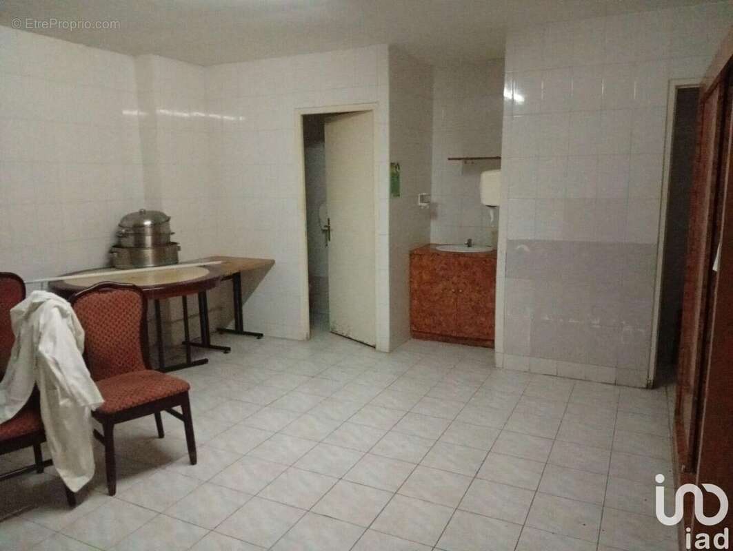 Photo 4 - Commerce à VERNOUILLET