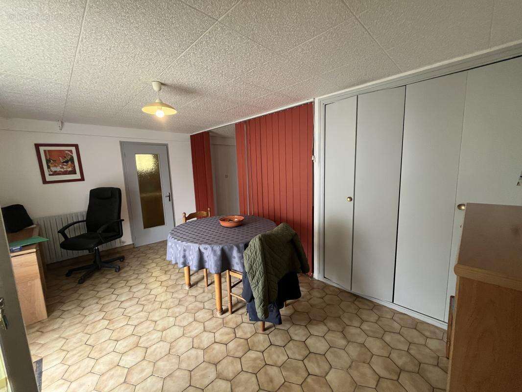 Maison à SAINT-JUNIEN