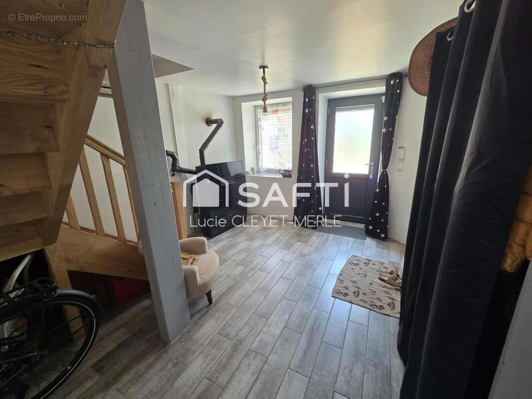Maison 134 m² à Ordonnaz  - photo 6