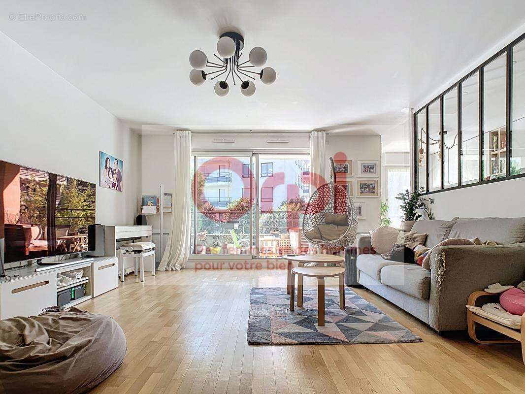 Appartement à ISSY-LES-MOULINEAUX