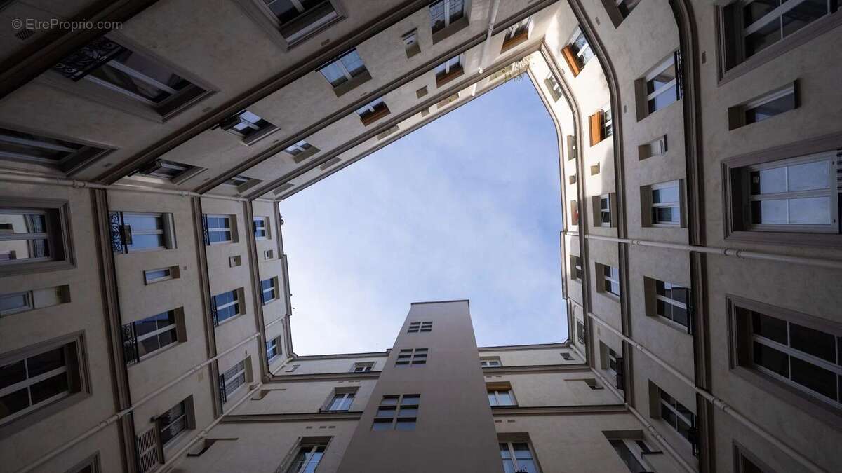 Appartement à PARIS-11E