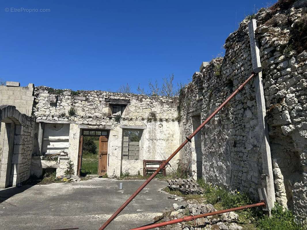Maison à LACOUR