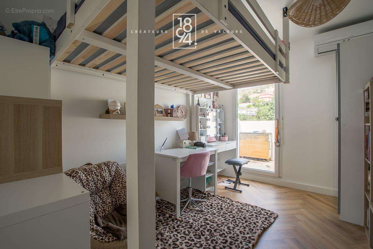 Appartement à MARSEILLE-16E