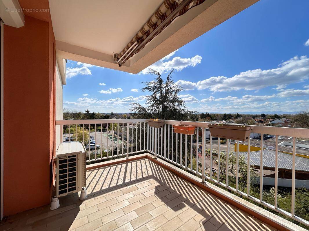 Appartement à CHASSIEU