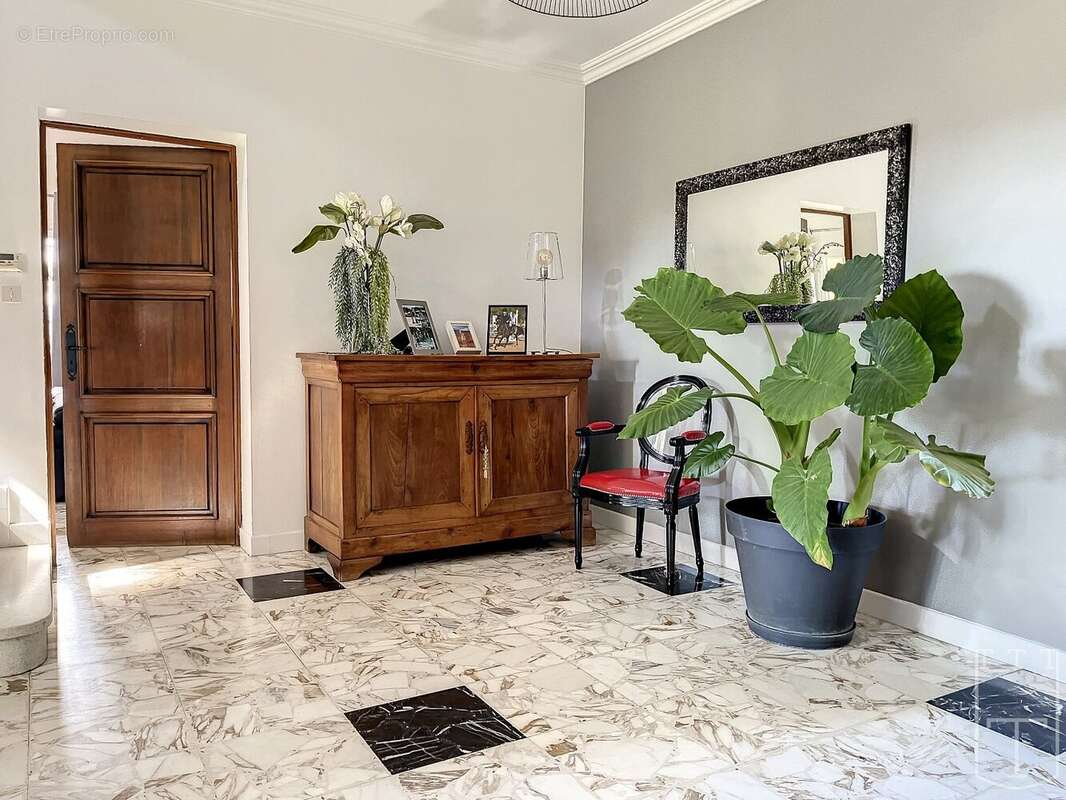 Maison à GROSPIERRES