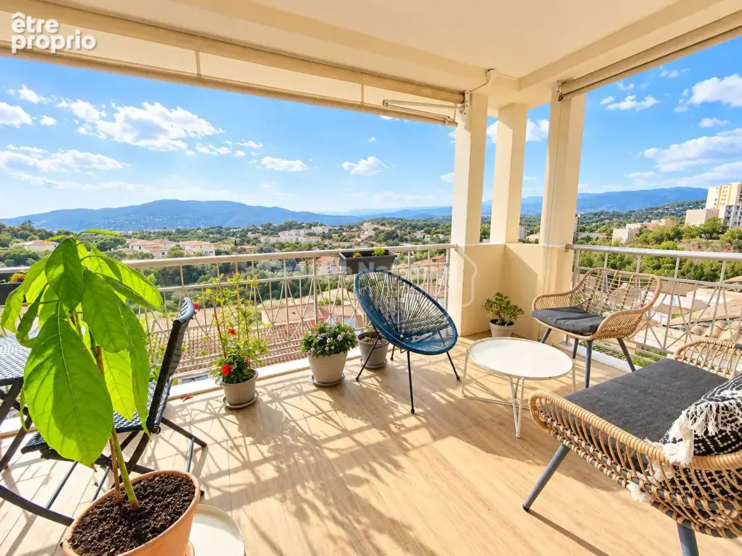 3 pièces dernier étage - Terrasse avec vue dégagée - Garage & Cave - photo 7