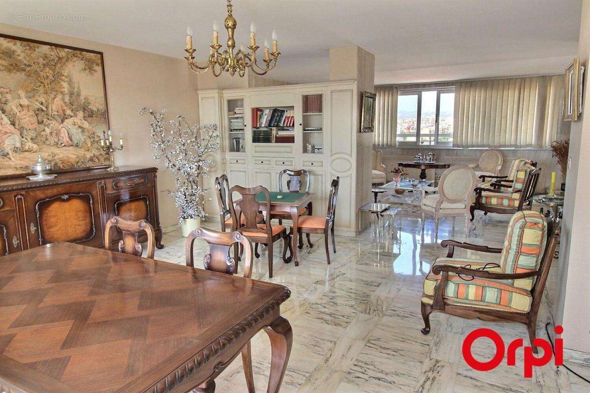 Appartement de type 3/4 -170 m² - Penthouse - Dernier étage Terrasse 45 m² - Parking - photo 23
