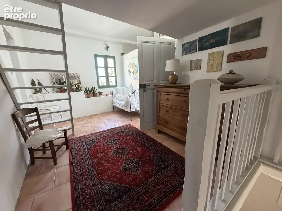 SAINT QUENTIN LA POTERIE. Joli Duplex avec local commercial en rdc - photo 14