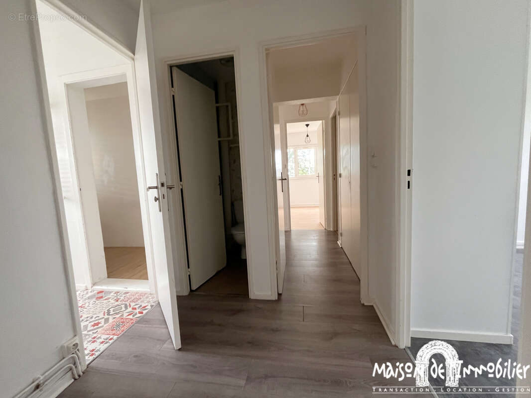 A vendre à COGNAC - Appartement 5 pièces - 86m2 - 2 emplacements de parking - photo 6