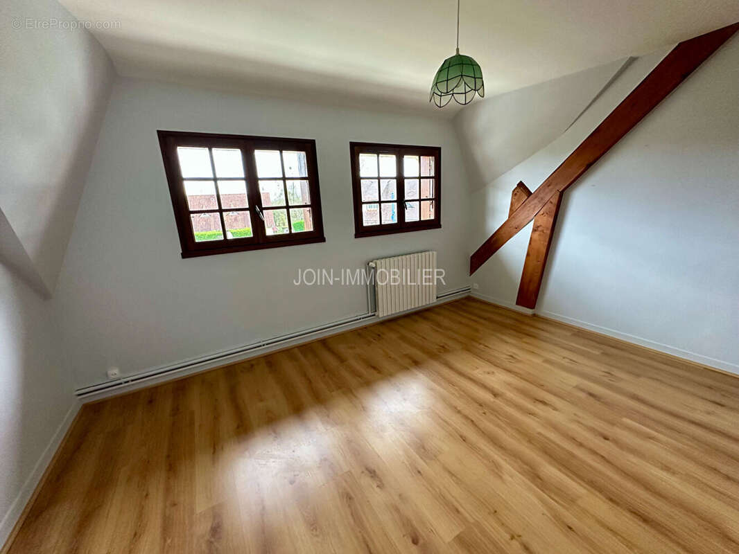 Maison à BRACQUEMONT