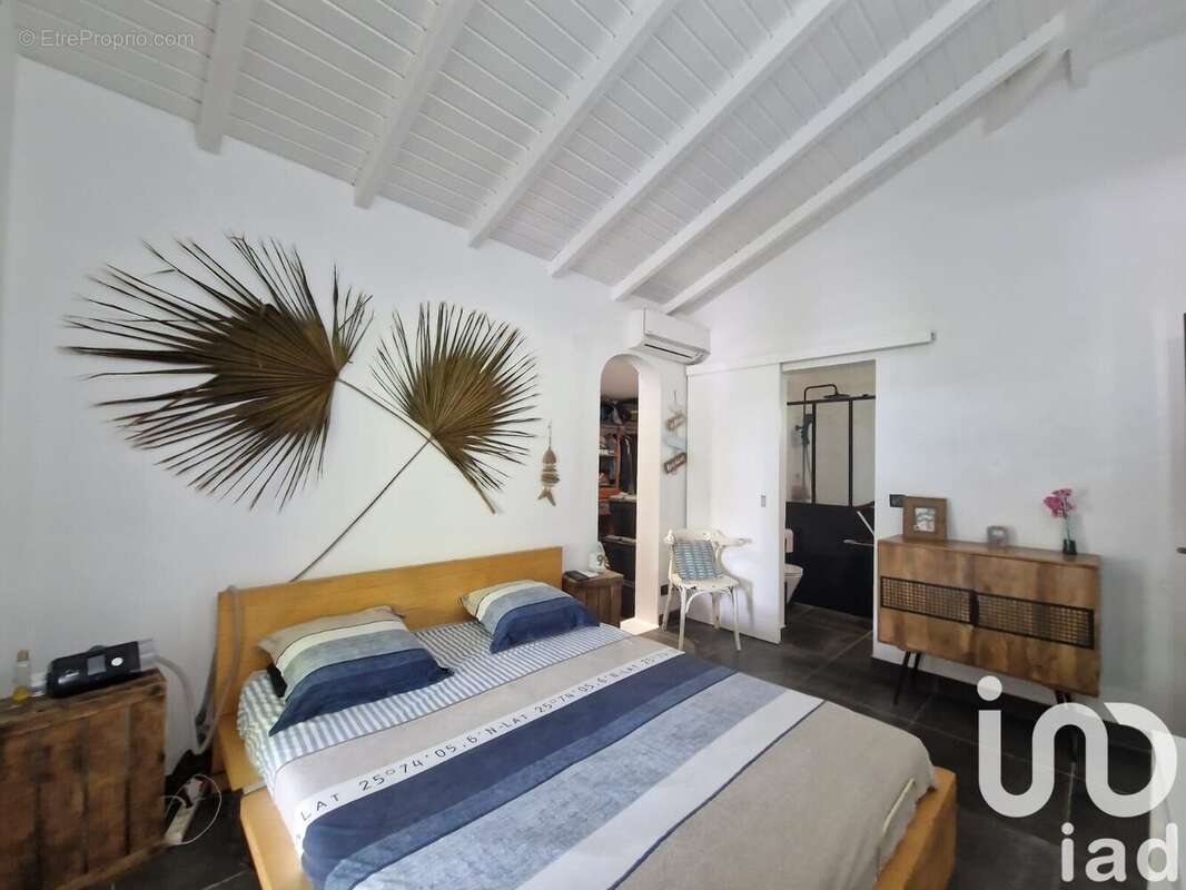 Maison 135 m² à Sainte-Anne  - photo 5