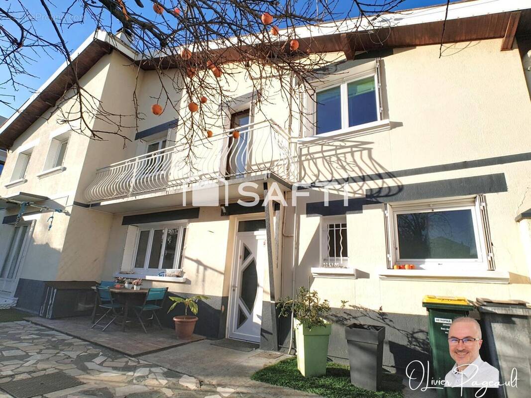 Photo 1 - Maison à LYON-8E