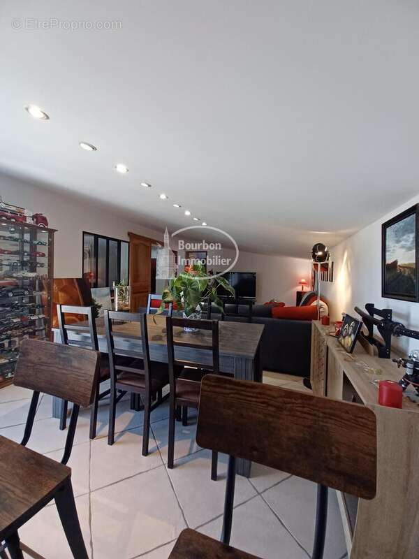 Maison 123 m² à Bourbon-Lancy  - photo 6