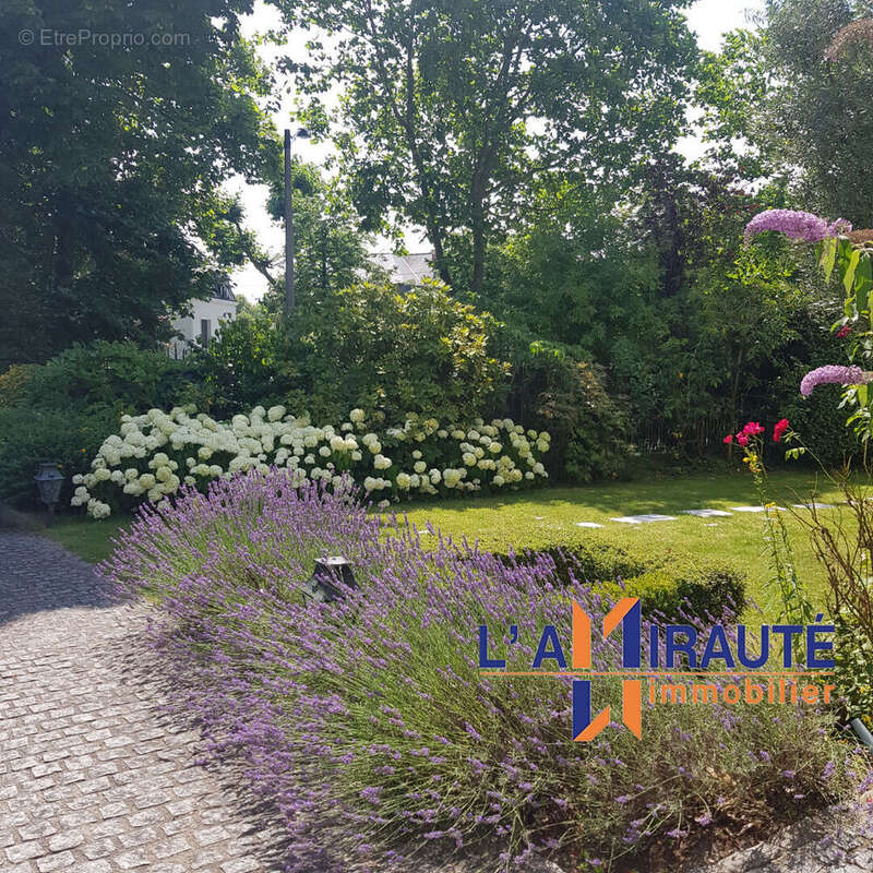 Demeure d'exception au coeur du Parc de Maisons-Laffitte - photo 13