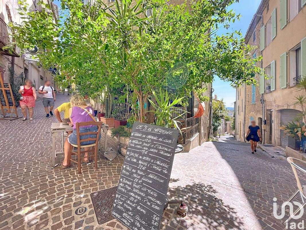 Photo 2 - Commerce à FAYENCE