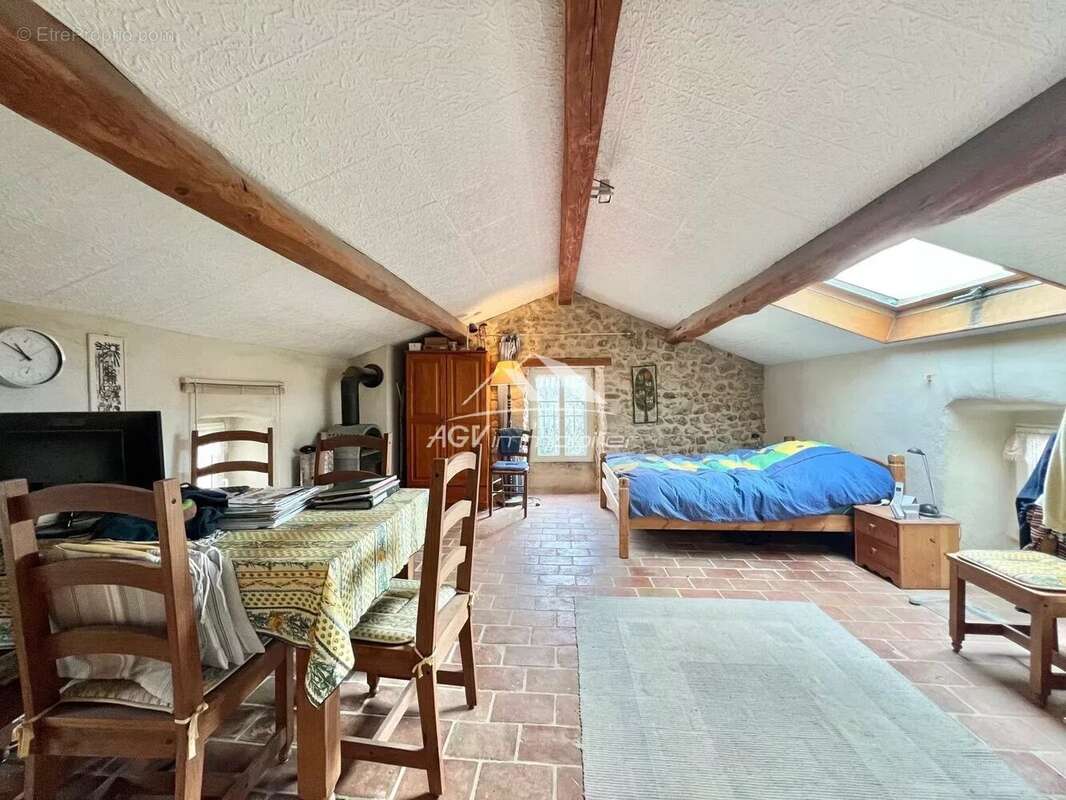 Maison à LAVAL-PRADEL