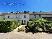 Appartement à SAINT-NOM-LA-BRETECHE