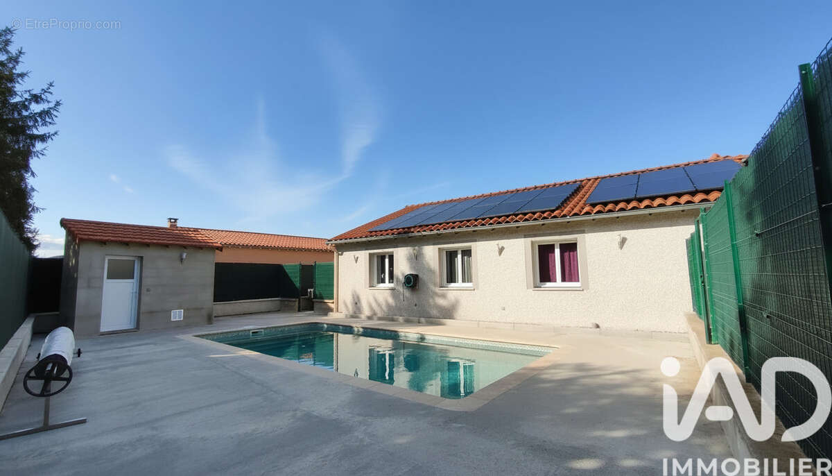 Photo 2 - Maison à SAINT-GERMAIN-LAPRADE