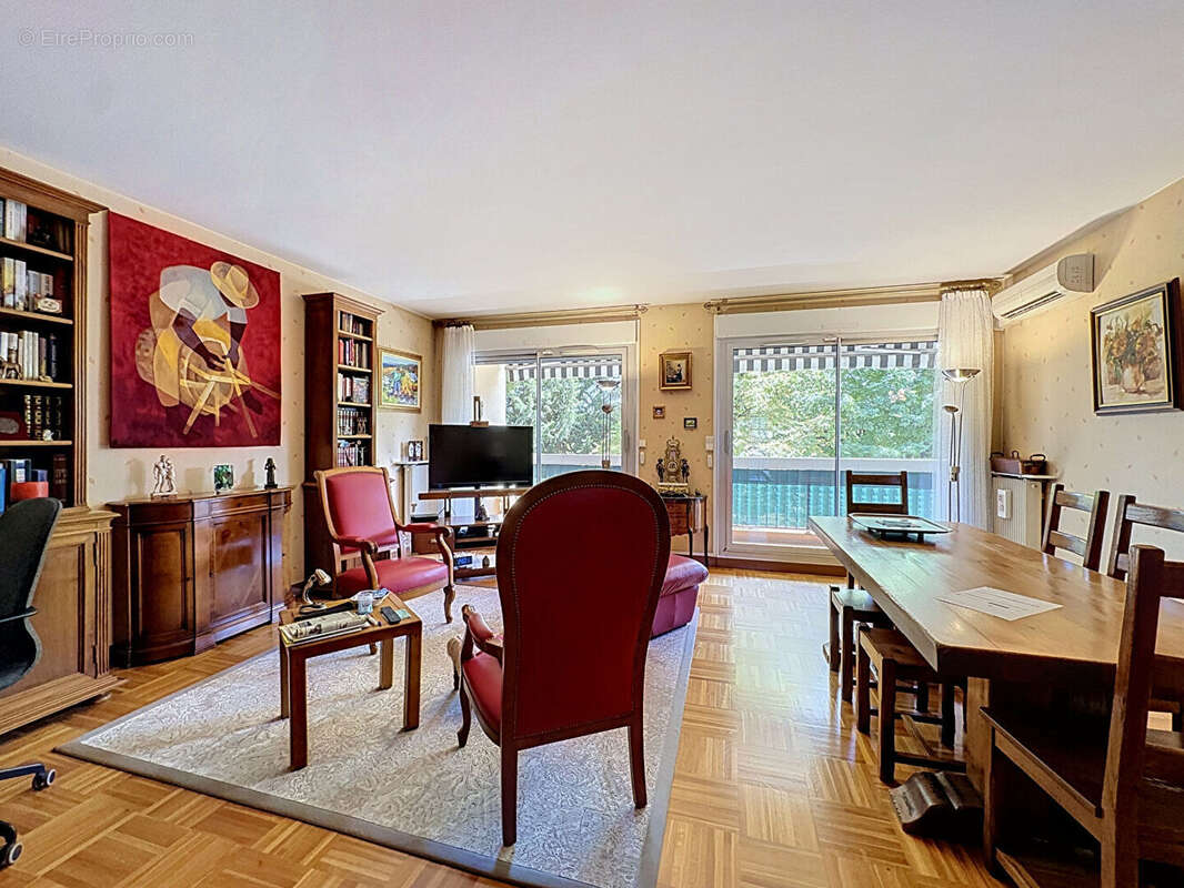 A VENDRE Appartement T3 Caluire Et Cuire 4 pièce(s) 85.22 m2 avec balcon - photo 3