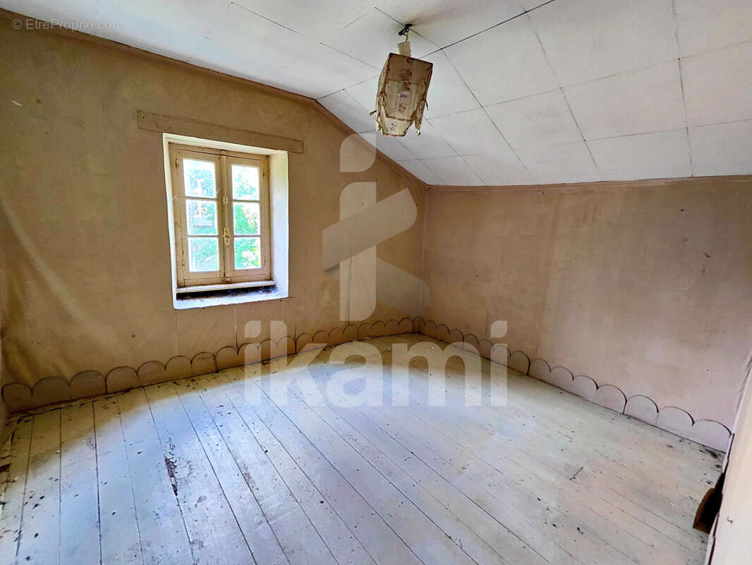 Habitation principale avec revenus locatifs possibles   327 m2 à fort potentiel - photo 11