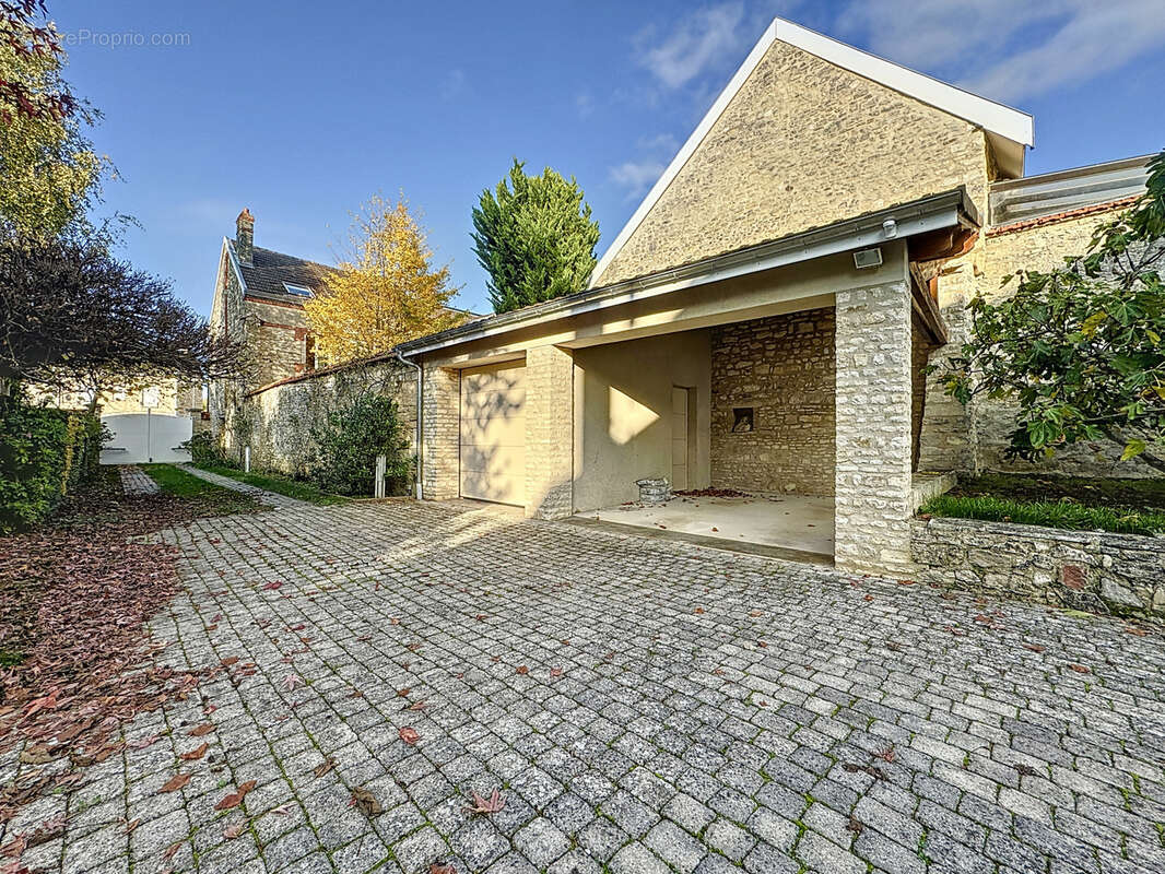 Maison à HERMONVILLE