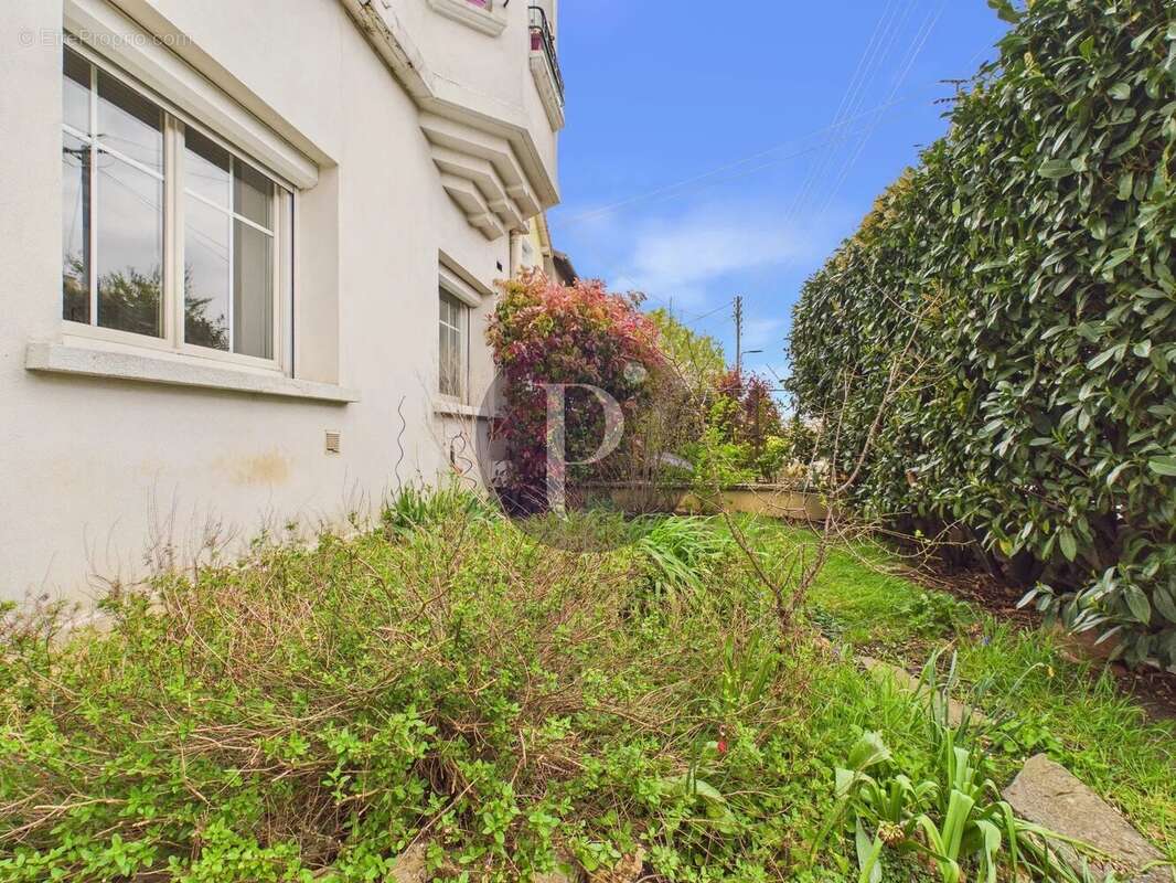 Appartement à VERRIERES-LE-BUISSON