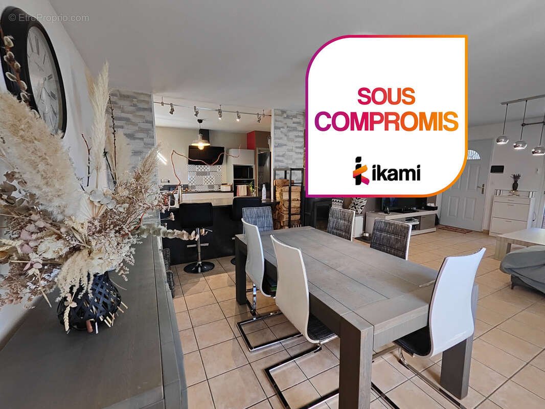 Maison à SAINT-JULIEN-VOCANCE