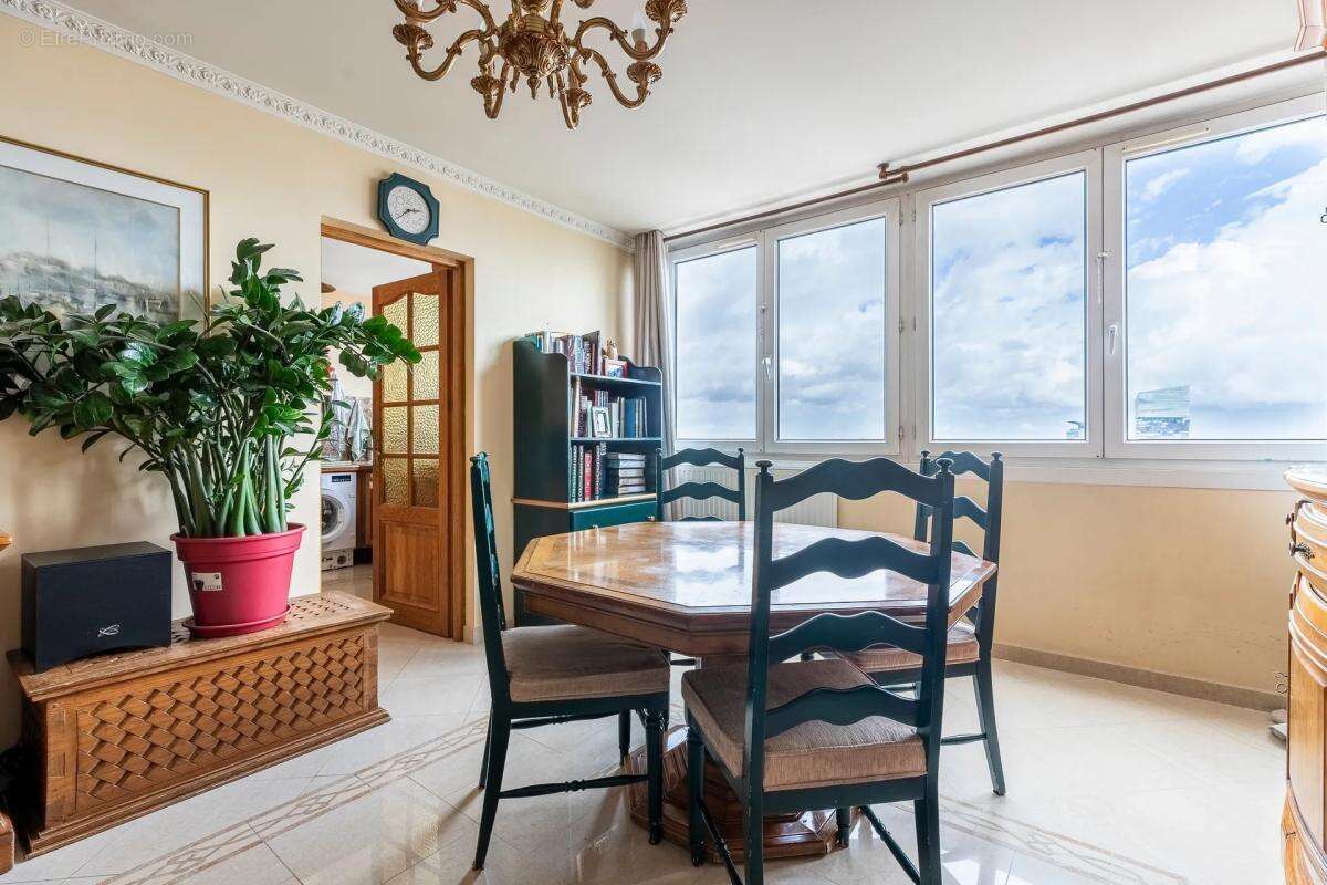 Appartement à PARIS-13E