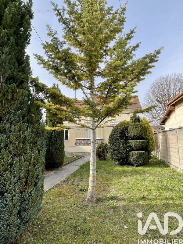 Photo 2 - Maison à TROYES