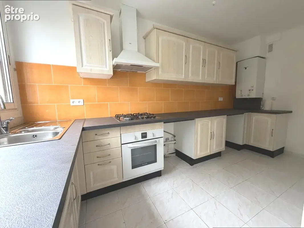 Appartement 4 pièces 88 m² à vendre à Beziers (34500) - photo 2