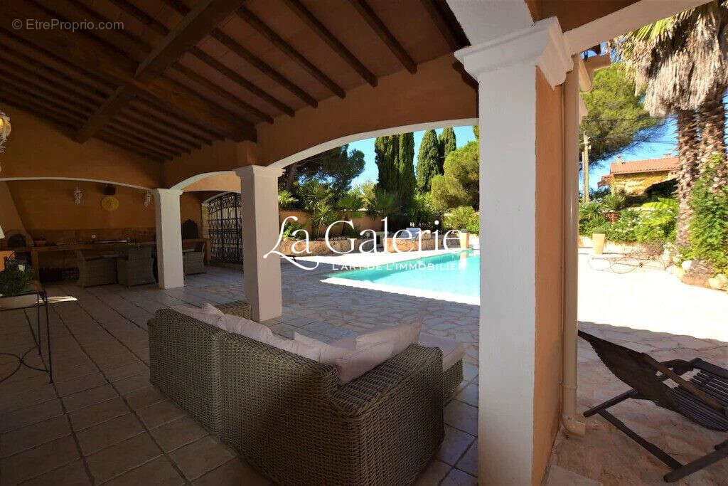 Maison à SIX-FOURS-LES-PLAGES