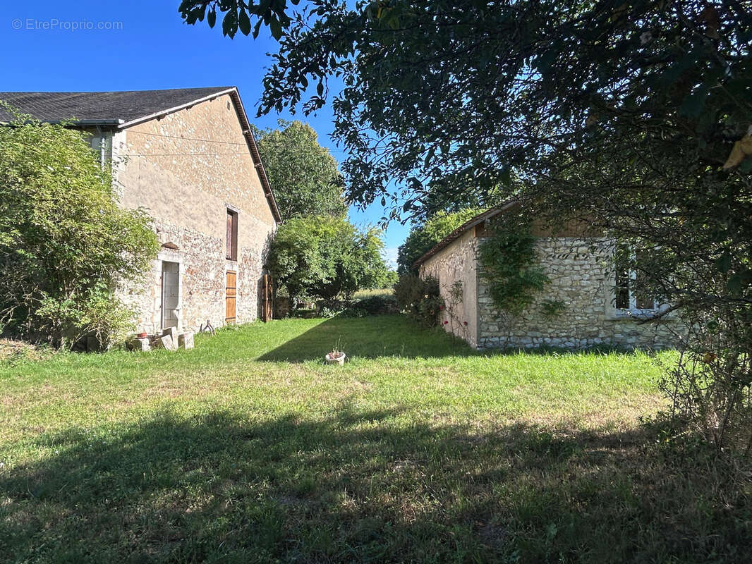 Maison à ARGENTON-SUR-CREUSE