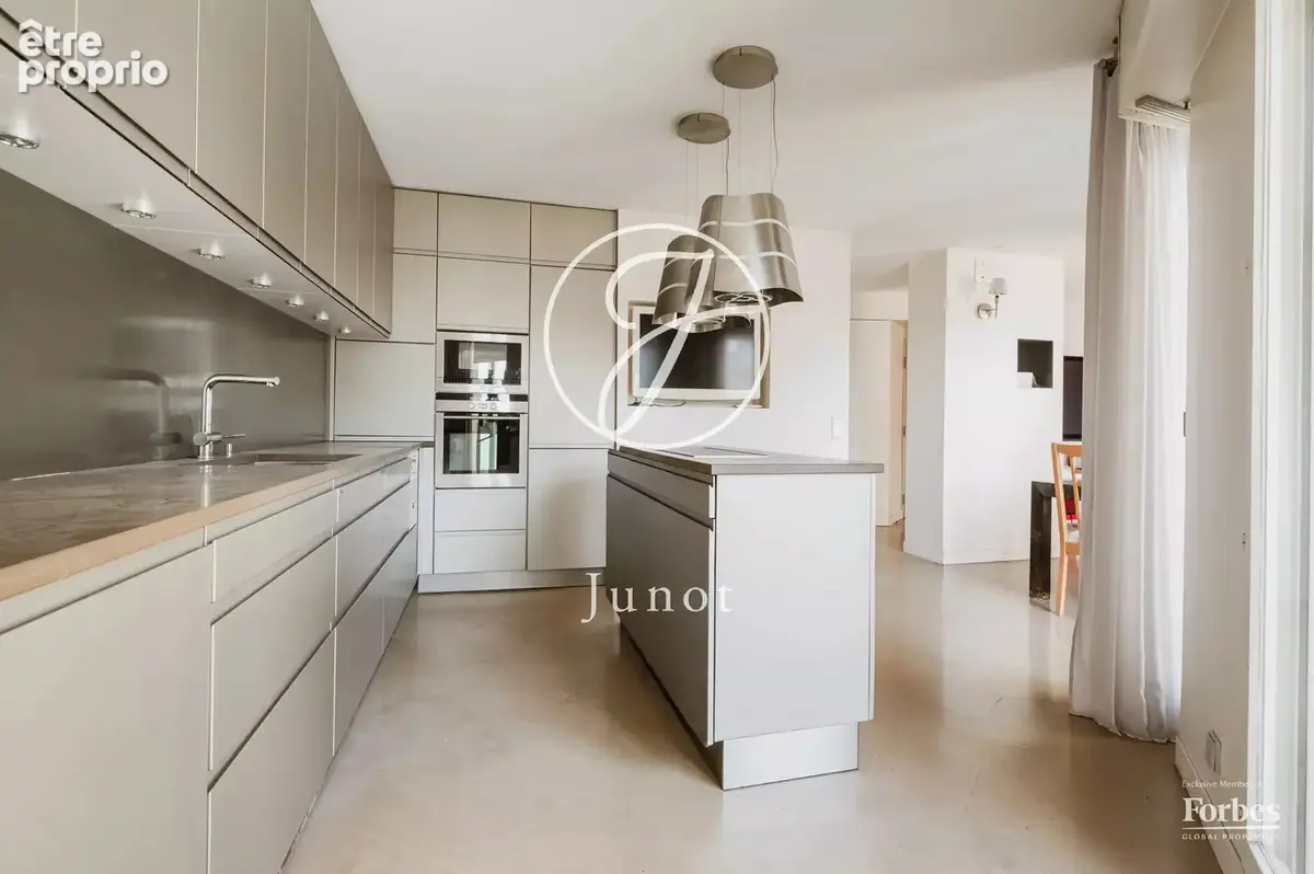 Paris 16e - GARIGLIANO - Appartement type duplex à vendre - 5 pièces - 177,93m² Carrez - 4 chambres - 2 Balcons - Lumineux. - photo 6